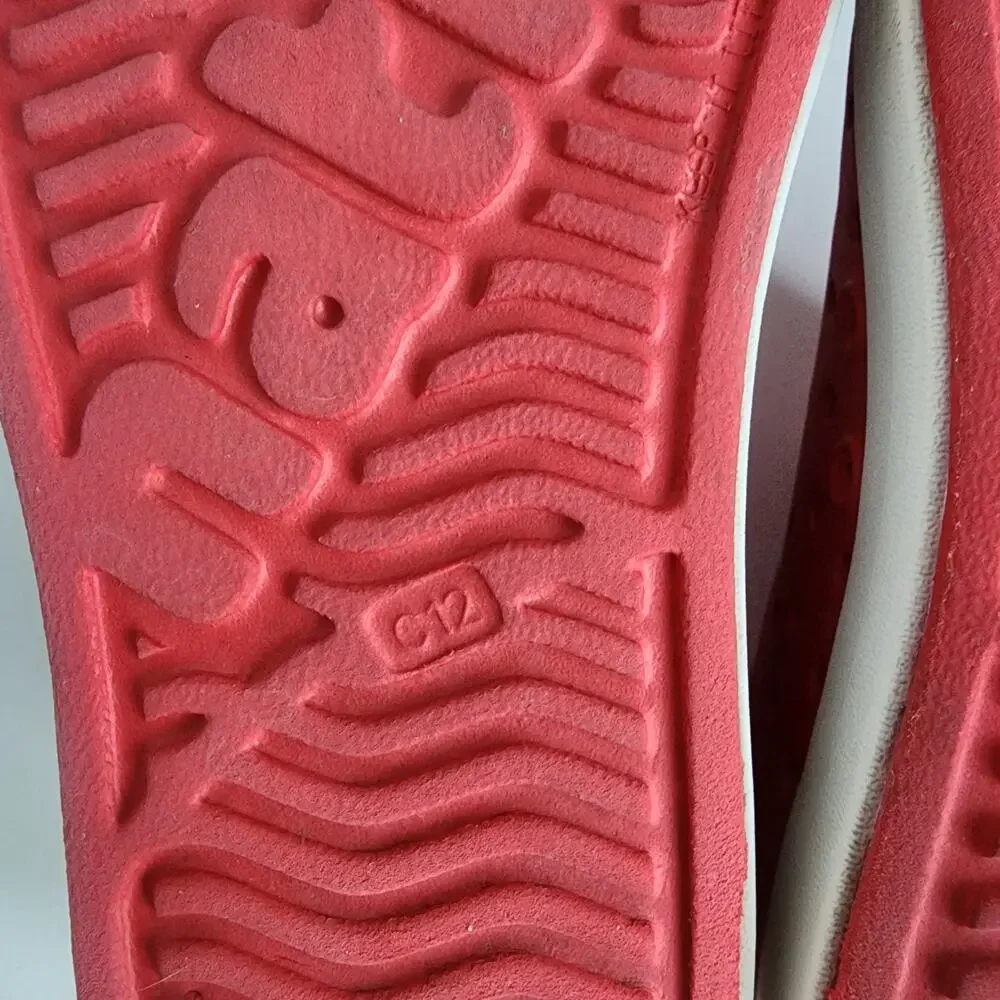 Disney x Native Red‎ Minnie Mouse Slip On Shoes - C12